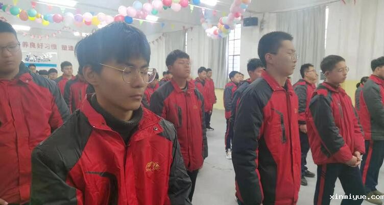 高中孩子在学校经常逃学怎么办? 高中孩子在学校经常逃学怎么办?_www.xinmiyue.com