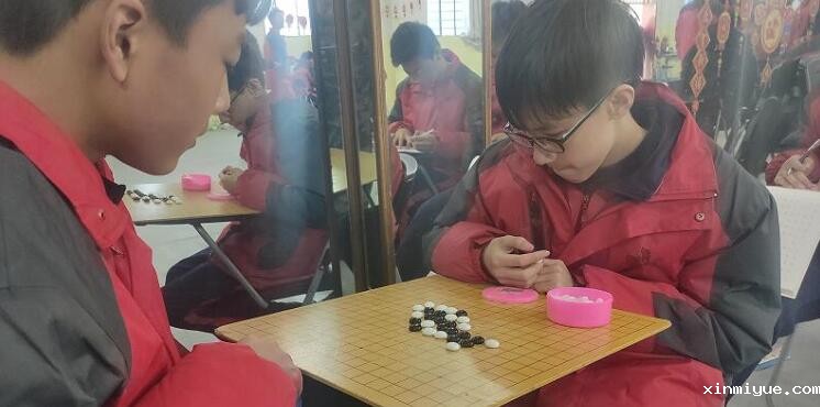 必威登录入口平台官网心理教育中心兴趣拓展课程:五子棋赛 必威登录入口平台官网心理教育中心兴趣拓展课程:五子棋赛_www.xinmiyue.com