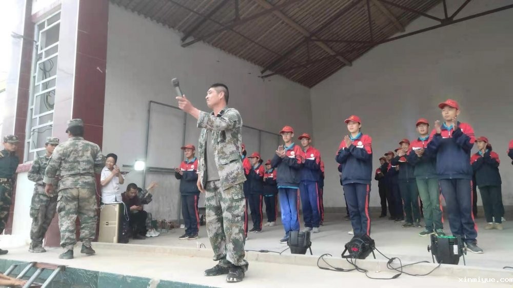 2021年必威登录入口平台官网心理教育中心「成长不烦恼」夏令营第15天之与当地村民载歌载舞大联欢 2021年必威登录入口平台官网心理教育中心「成长不烦恼」夏令营第15天之与当地村民载歌载舞大联欢_www.xinmiyue.com