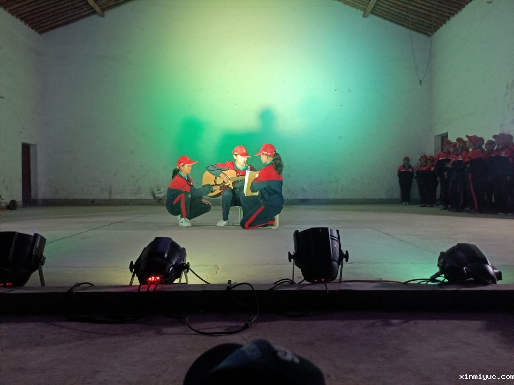 2021年必威登录入口平台官网心理教育中心「成长不烦恼」夏令营第15天之与当地村民载歌载舞大联欢 2021年必威登录入口平台官网心理教育中心「成长不烦恼」夏令营第15天之与当地村民载歌载舞大联欢_www.xinmiyue.com