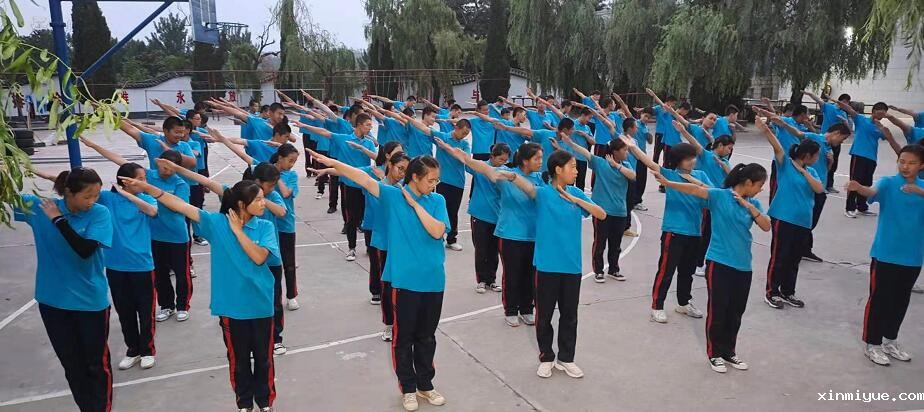 郑州哪里有军事化封闭式学校? 郑州哪里有军事化封闭式学校?_www.xinmiyue.com