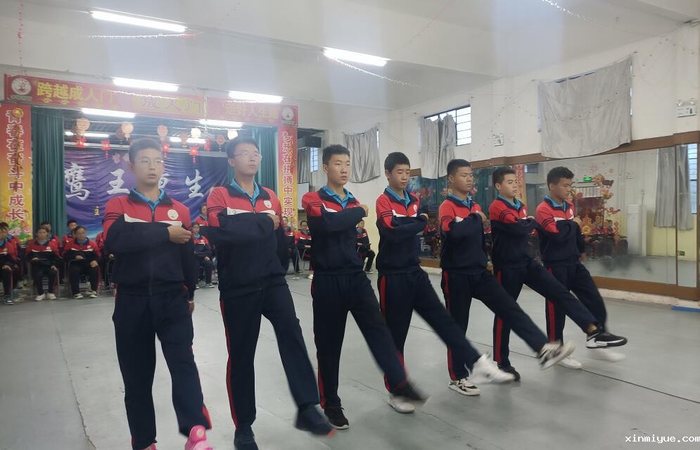 孩子负面情绪很多导致越来越不自信该怎么开导? 孩子负面情绪很多导致越来越不自信该怎么开导?_www.xinmiyue.com