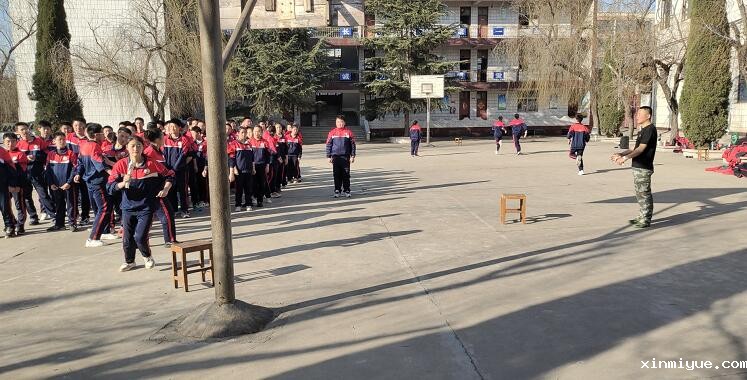 叛逆的孩子和父母怎么打开心结？_www.xinmiyue.com