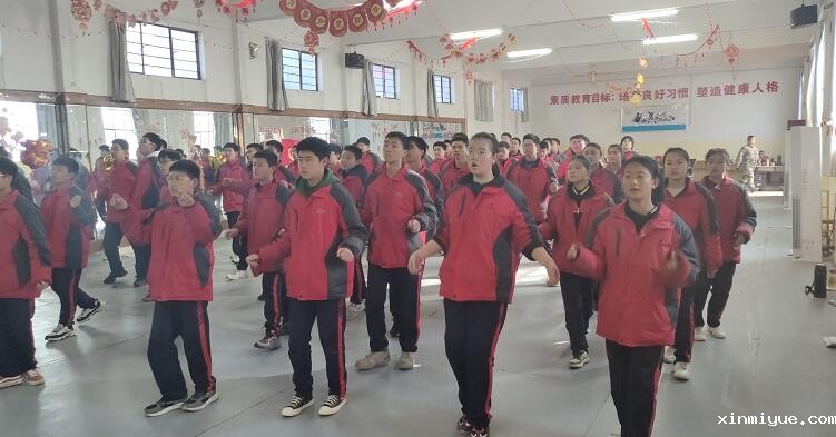 孩子染上吸烟喝酒的原因是什么？_www.xinmiyue.com