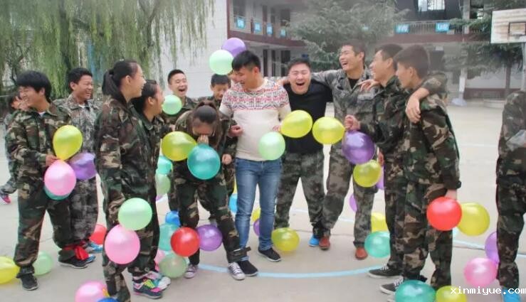 让孩子参加什么样的贫困山村夏令营？_www.xinmiyue.com