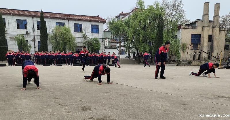 孩子高三了厌学怎么办？父母怎么解决？_www.xinmiyue.com