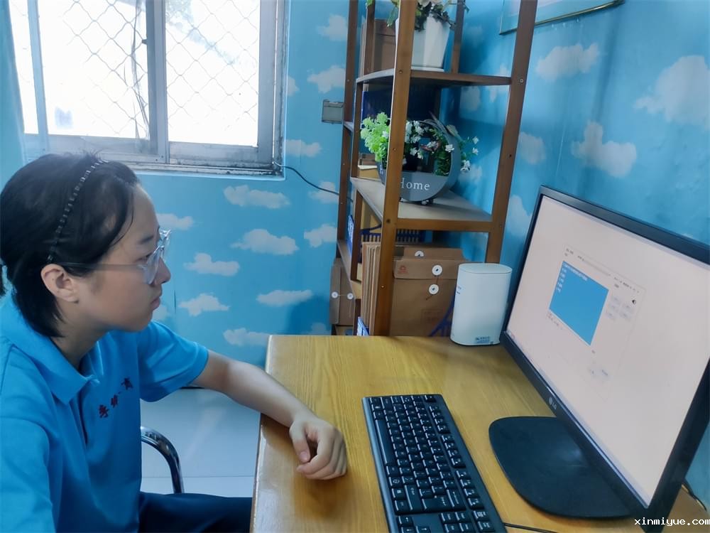 孩子弑母是因为父母管教严格？到底该如何教育孩子？_www.xinmiyue.com