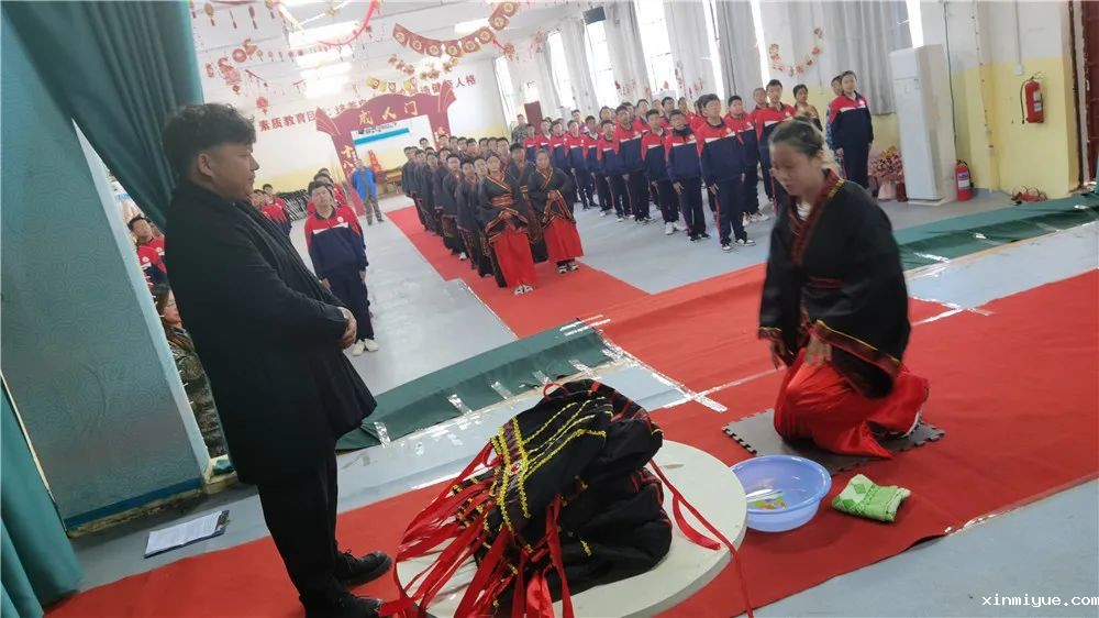 必威登录入口平台官网心理教育中心2021年第二届青少年18岁成人礼庆典仪式_www.xinmiyue.com