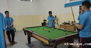 初中的孩子沉迷玩乐无法自拔怎么办？