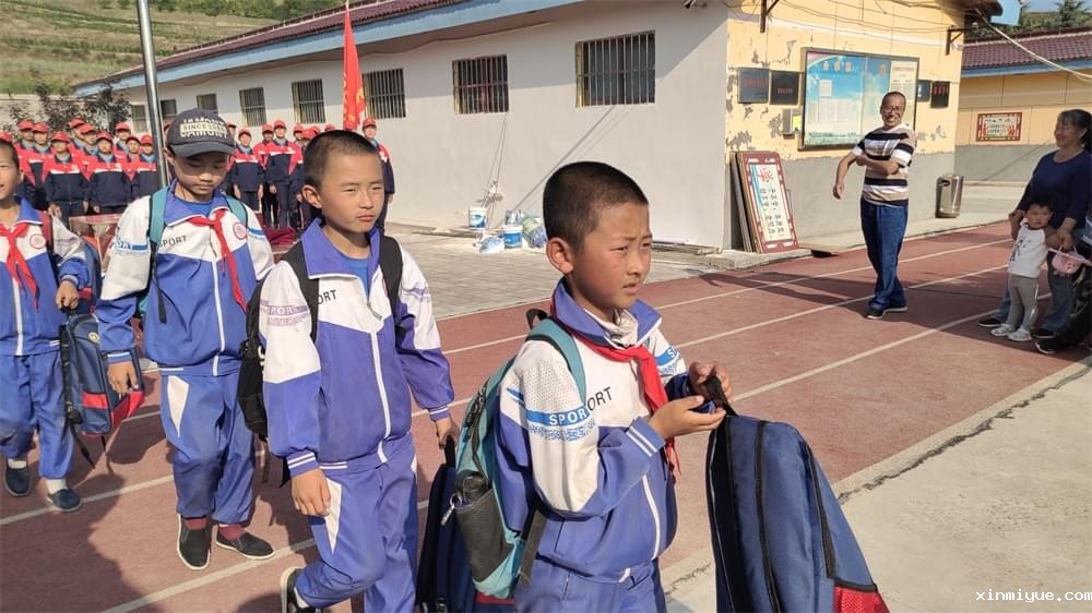 必威登录入口平台官网公益行助力水头小学贫困学子插上梦想的翅膀_www.xinmiyue.com