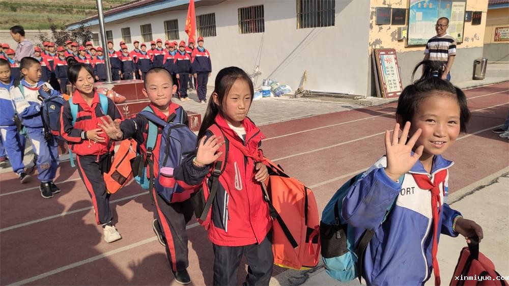 必威登录入口平台官网公益行助力水头小学贫困学子插上梦想的翅膀_www.xinmiyue.com