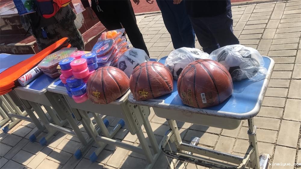 必威登录入口平台官网公益行助力水头小学贫困学子插上梦想的翅膀_www.xinmiyue.com