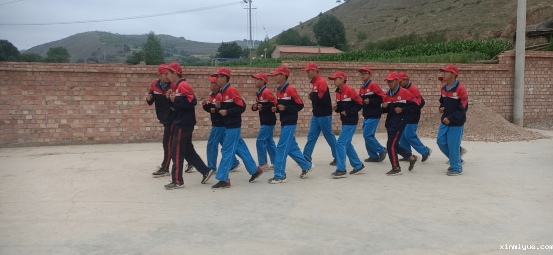 2021年必威betway中文官网暑期夏令营第二期第七天：不读书，搬砖的资格都没有，拿啥养自己！_www.xinmiyue.com