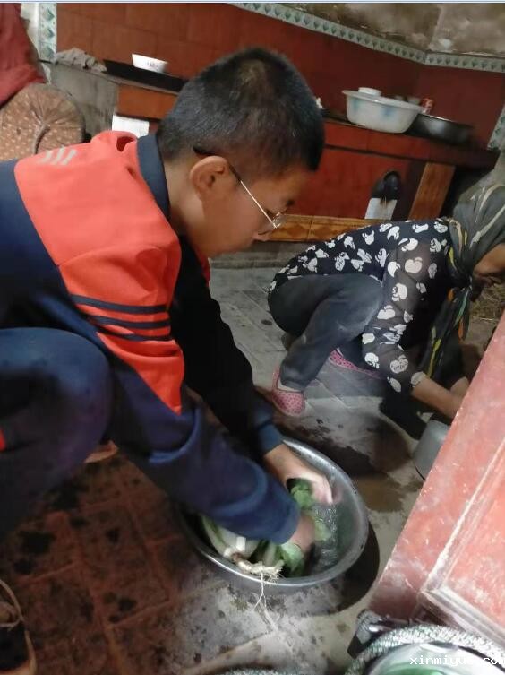 负债10万元的农村家庭怎样给孩子好的教育？_www.xinmiyue.com