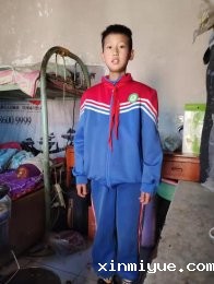 杨凯鹏 六口之家 年入不足5000元