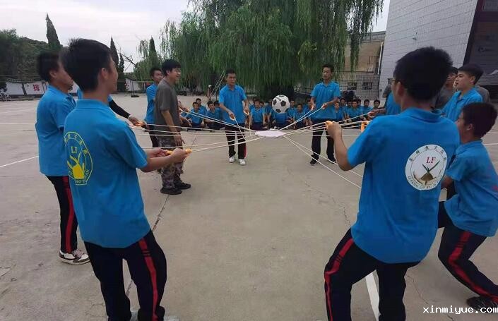 孩子为什么会染上抽烟的恶习？_www.xinmiyue.com