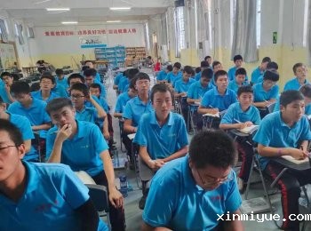 孩子胆小不自信是什么原因，该怎么正确引导？