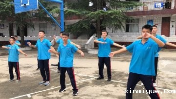 家长怎么正确引导孩子不让孩子不误入歧途？