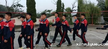 怎样让孩子战胜自卑阳光自信？
