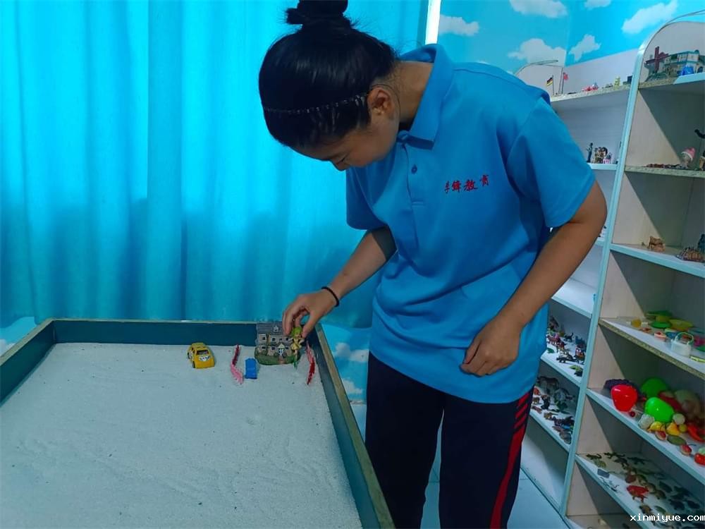 【家长分享教育孩子方法】面对不自律的孩子父母应该怎么办_www.xinmiyue.com