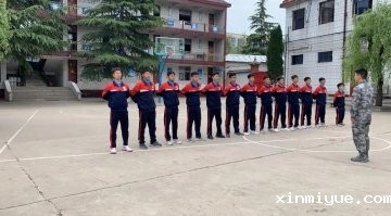 不是因为青春期的孩子难沟通，只因家长未能了解青春期孩子的孤独！