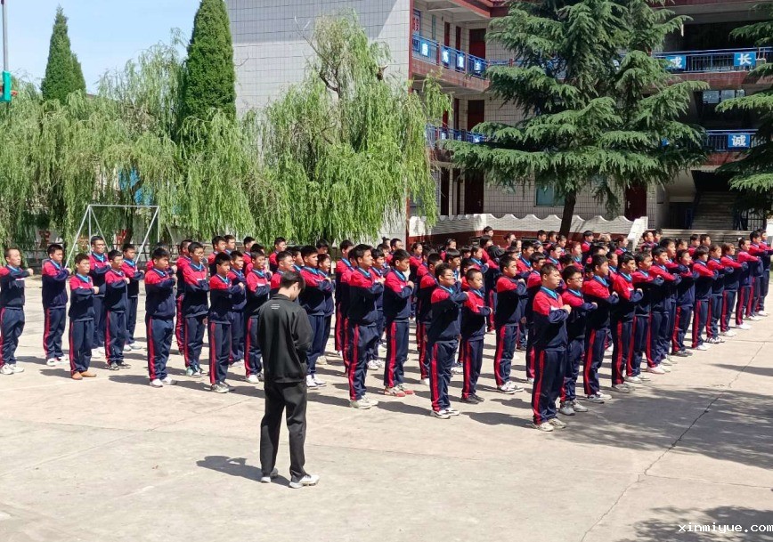 致家长： 教育的意义在于唤醒，而非塑造！_www.xinmiyue.com