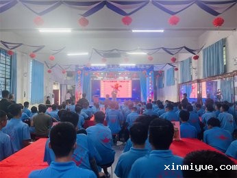 河南中学女生遭霸凌，4分钟被扇89耳光！校园暴力何时止？