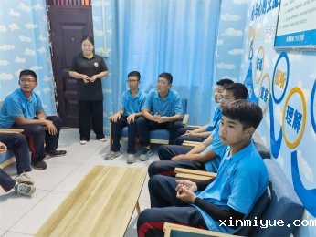 孩子心理脆弱背后的真相：是谁在“折断”他们的翅膀？