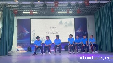 ‌妈妈们的情绪挣扎与成长：从崩溃到慈悲