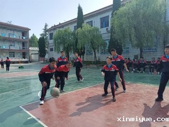 叛逆孩子离家出走，家长如何重建亲子关系？