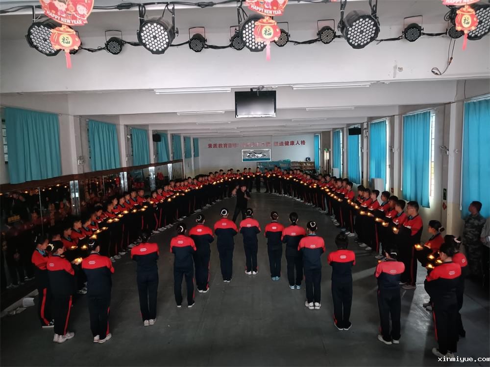 别让厌学情绪毁了孩子！专业方法，助力孩子蜕变！_www.xinmiyue.com