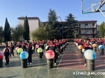 2025年8月必威betway中文官网心理周：即刻行动VS审慎思考，谁能笑到最后？